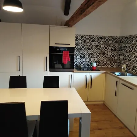 Apartmany Vojnuv Mestec Exterior photo